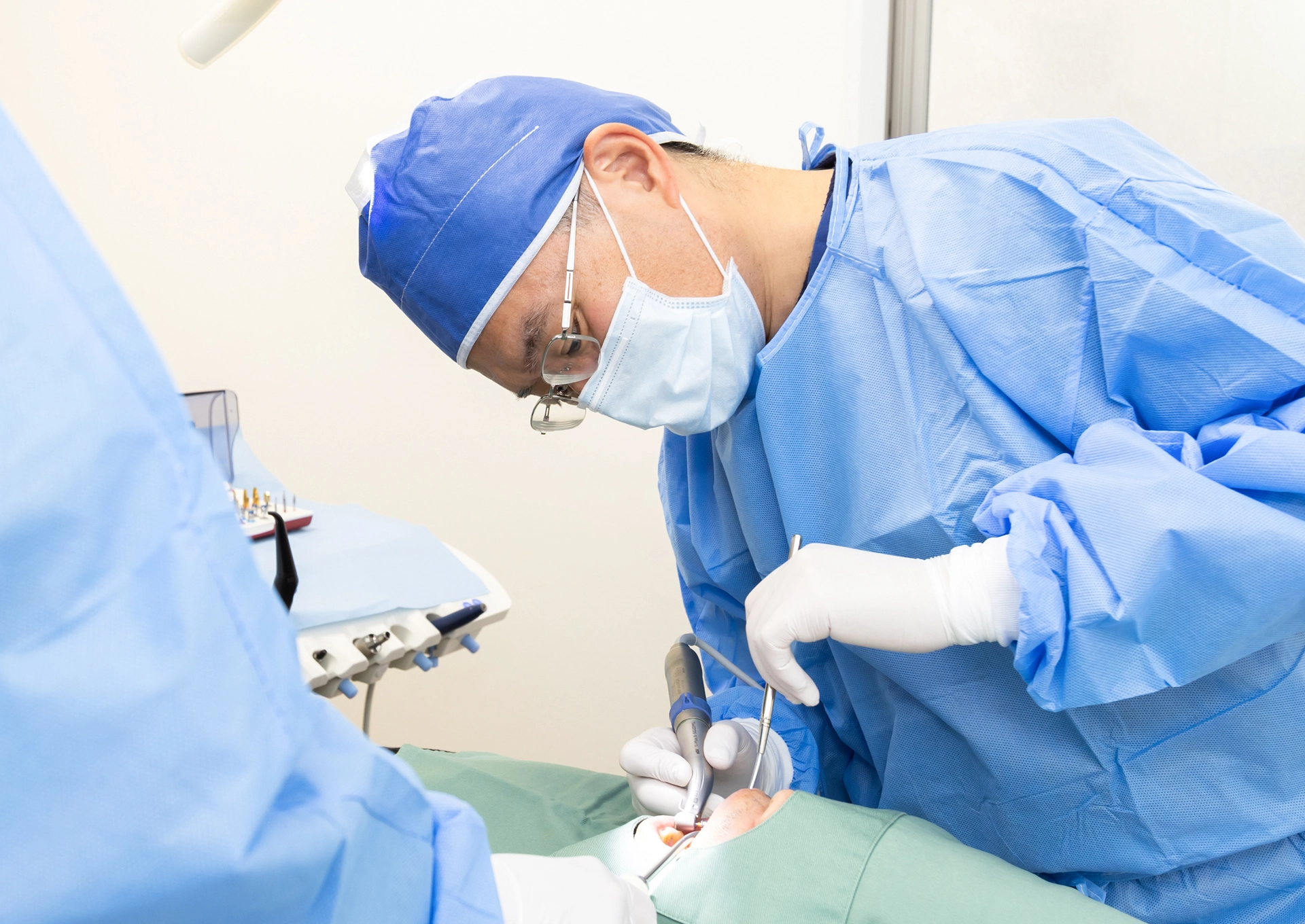 インプラント手術