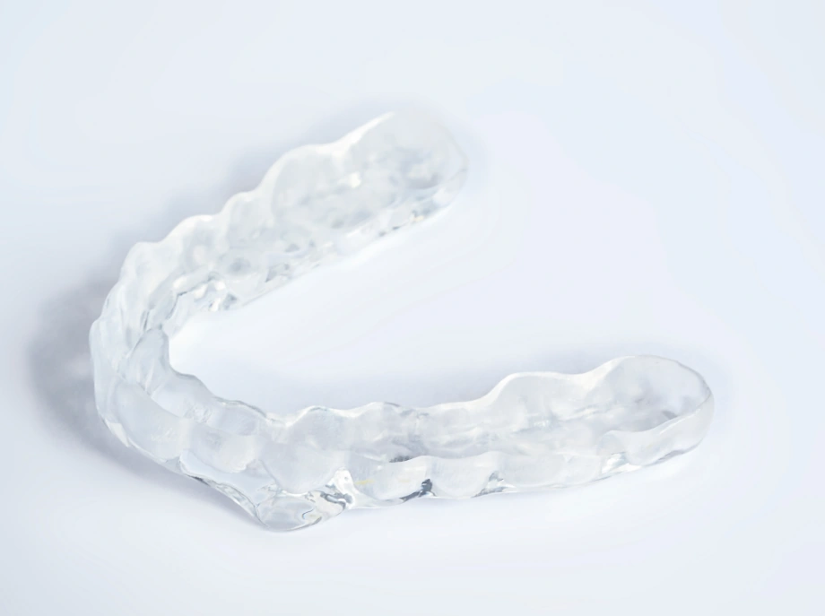 マウスピース矯正